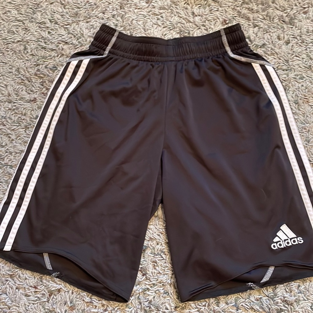Women’s basketball shorts
